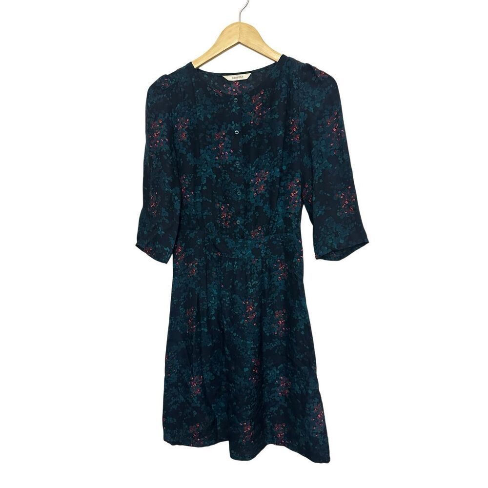 Sessun silk dress in navy with a teal floral print Size: M